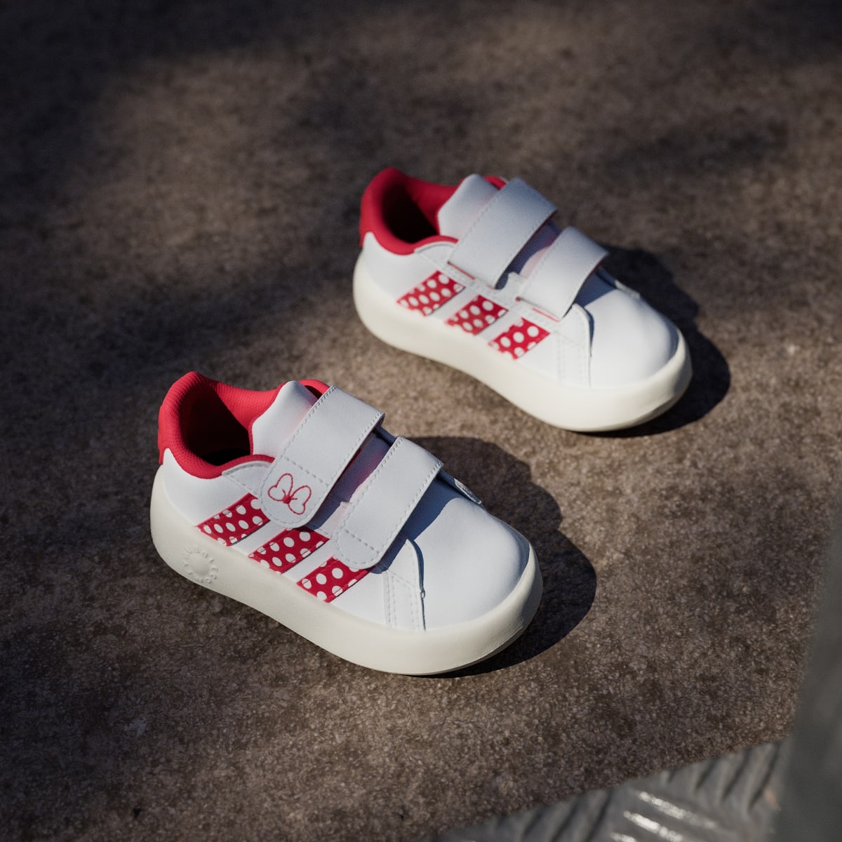 Adidas Kids' ADIDAS DISNEY MINNIE MOUSE GRAND COURT SHOES INFANTS - Cloud White / Pure Ruby / Off White - Image 5