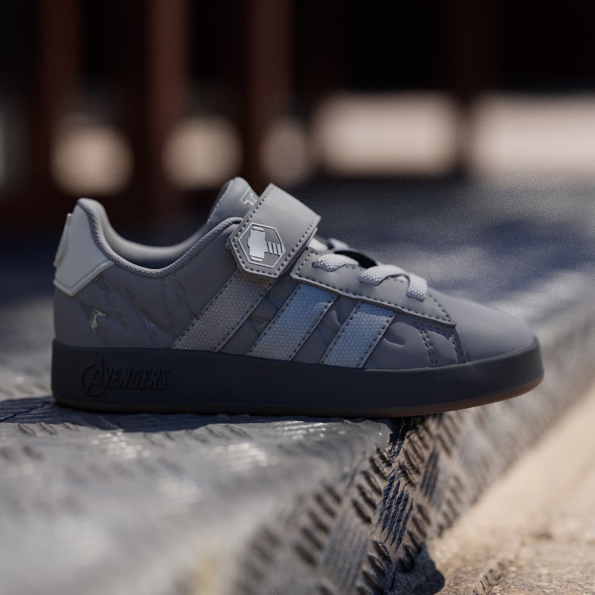 Adidas Kids' ADIDAS MARVEL AVENGERS GRAND COURT SHOES KIDS - Grey Three / Silver Metallic / Grey One - Image 3