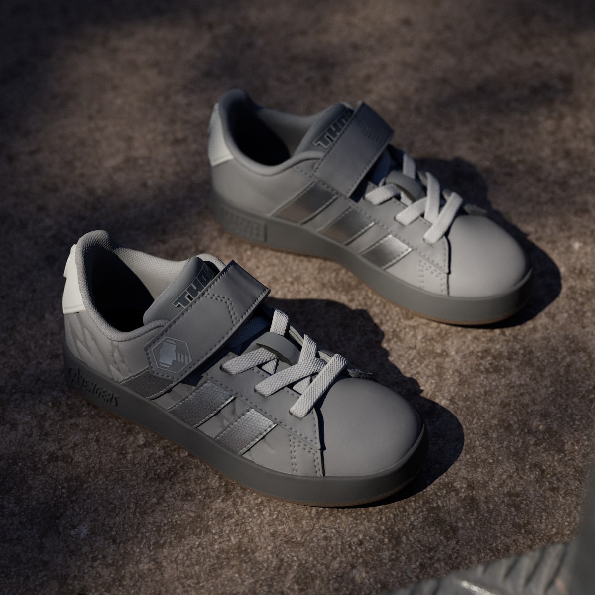 Adidas Kids' ADIDAS MARVEL AVENGERS GRAND COURT SHOES KIDS - Grey Three / Silver Metallic / Grey One - Image 5