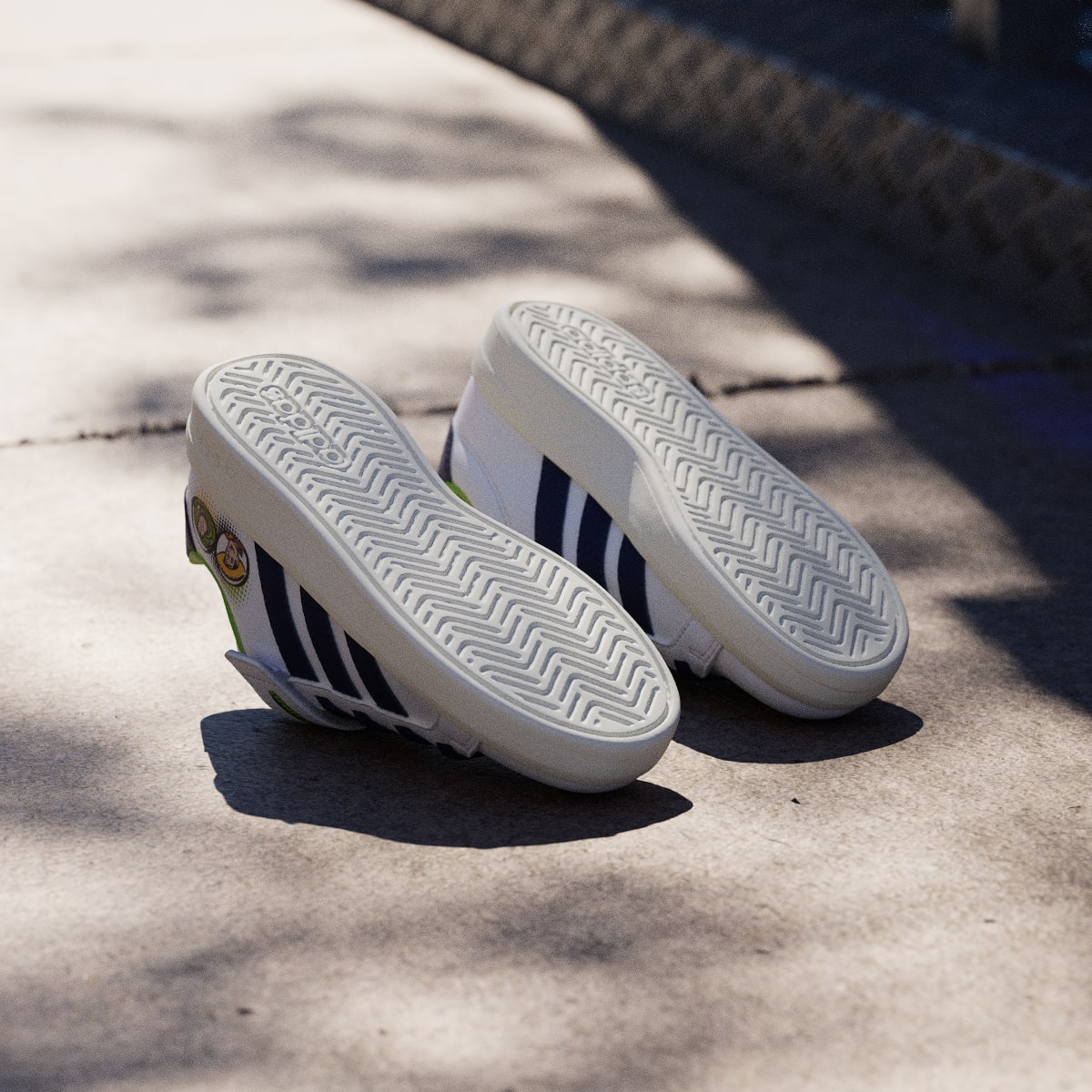 Adidas Kids' ADIDAS PIXAR TOY STORY GRAND COURT SHOES KIDS - Cloud White / Dark Blue / Off White - Image 4