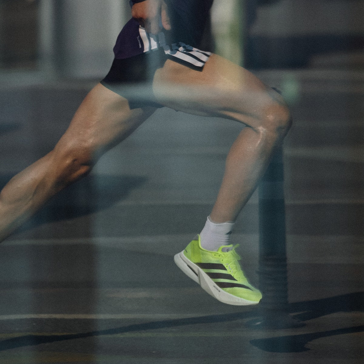 Adidas Men's Adizero Boston 13 Shoes - Solar Yellow / Aurora Plum / Powder Plum - Image 13