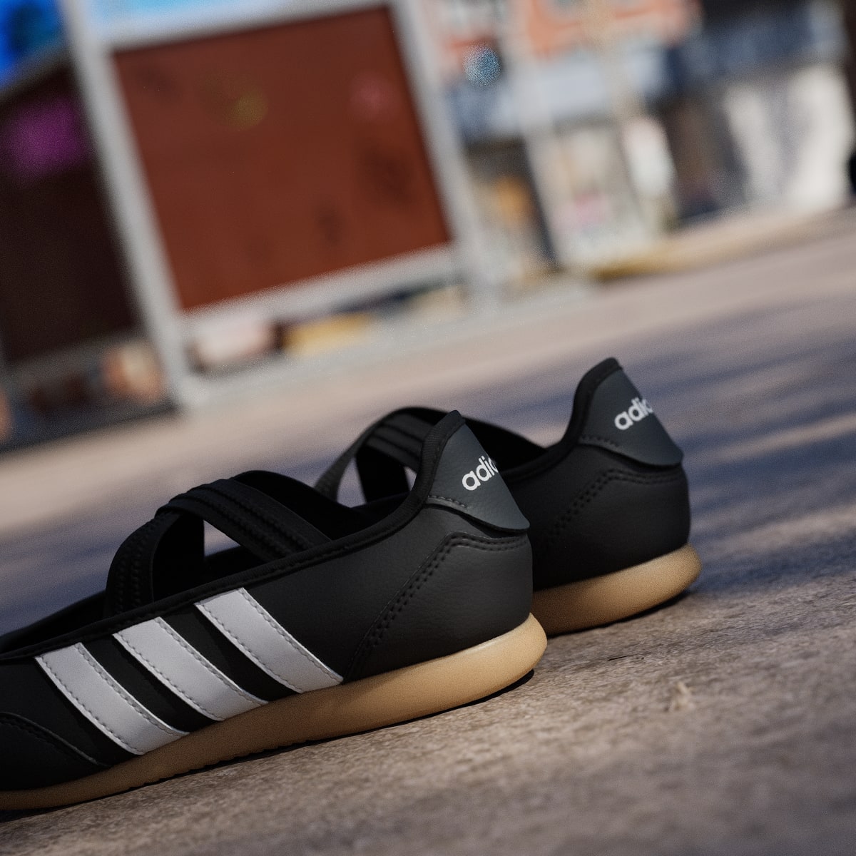 Adidas Kids' BARREDA MARY JANE SHOES JUNIOR - Core Black / Cloud White / Carbon - Image 9