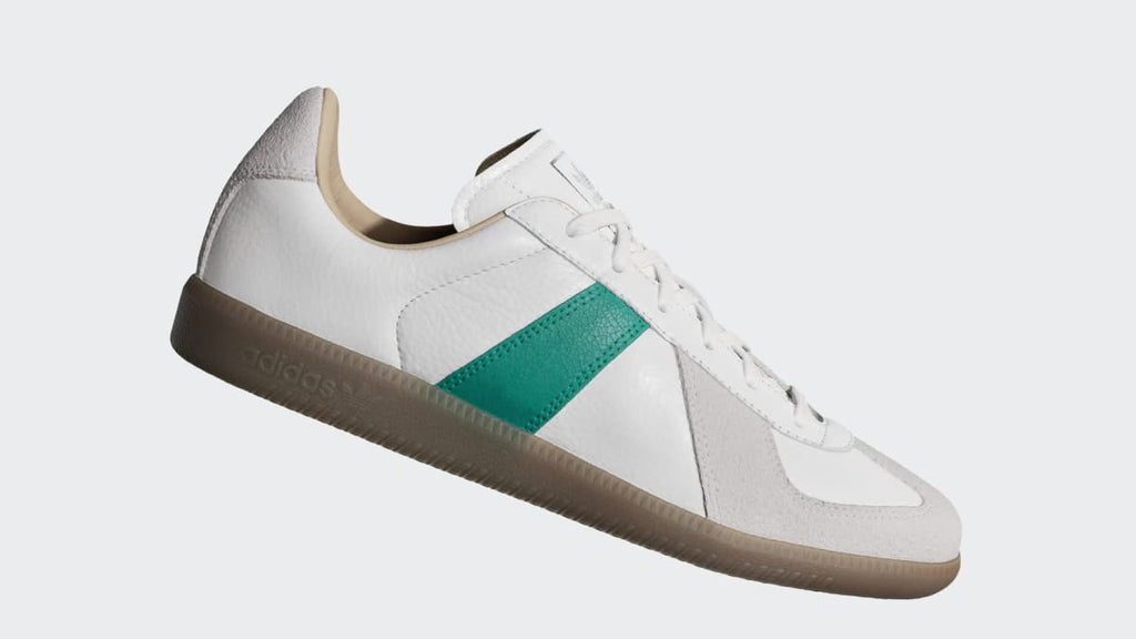 Adidas Women's BW ARMY SHOES - Core White / Power Green / Gum - Image 2