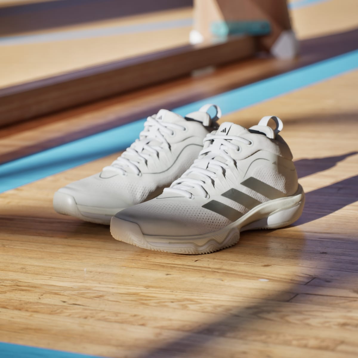 Adidas Women's CRAZYFLIGHT 7 Shoes - Cloud White / Silver Metallic / Cloud White - Image 9