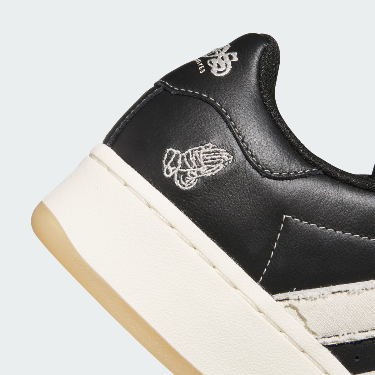 Adidas Men's DIOS SUPERSTAR XLG - Core Black / Cream White / Gold Metallic - Image 8