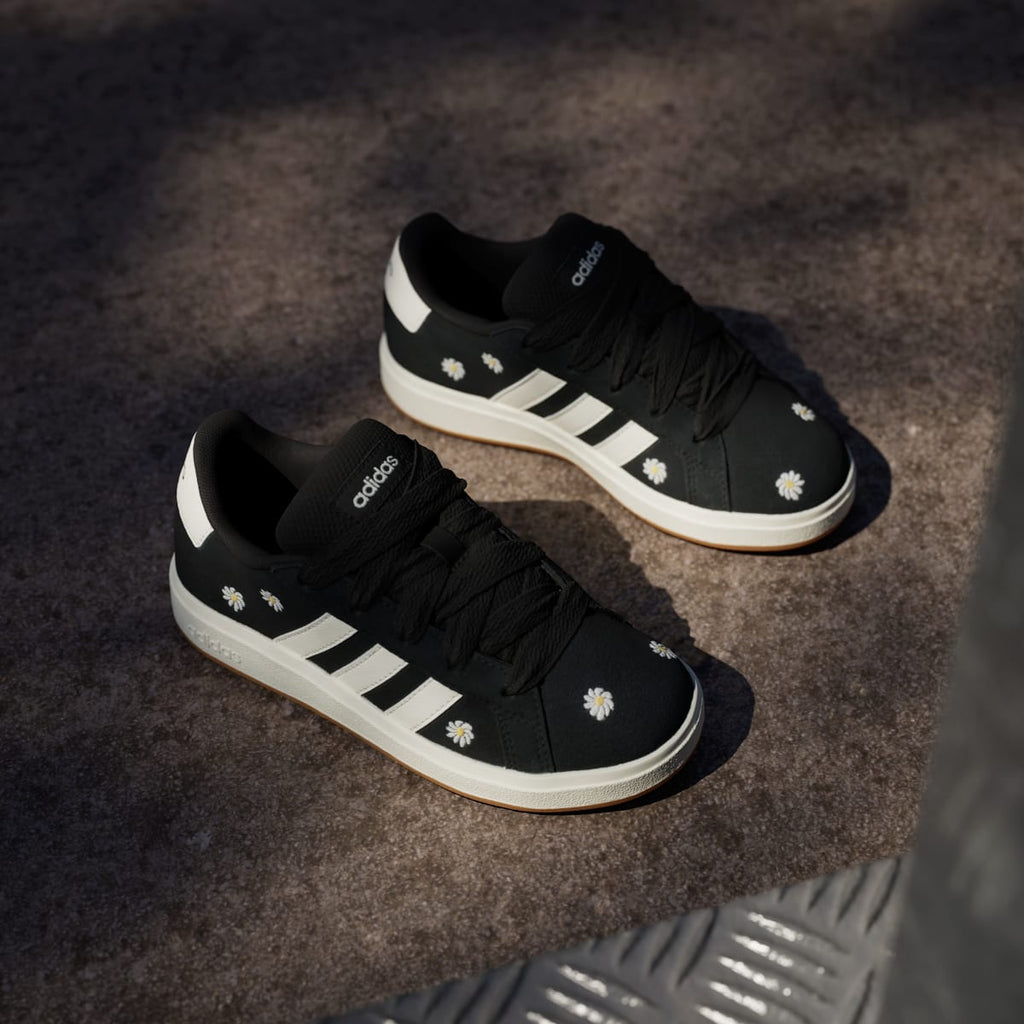 Adidas Kids' GRAND COURT 00s SHOES KIDS - Core Black / Off White / Gum - Image 5
