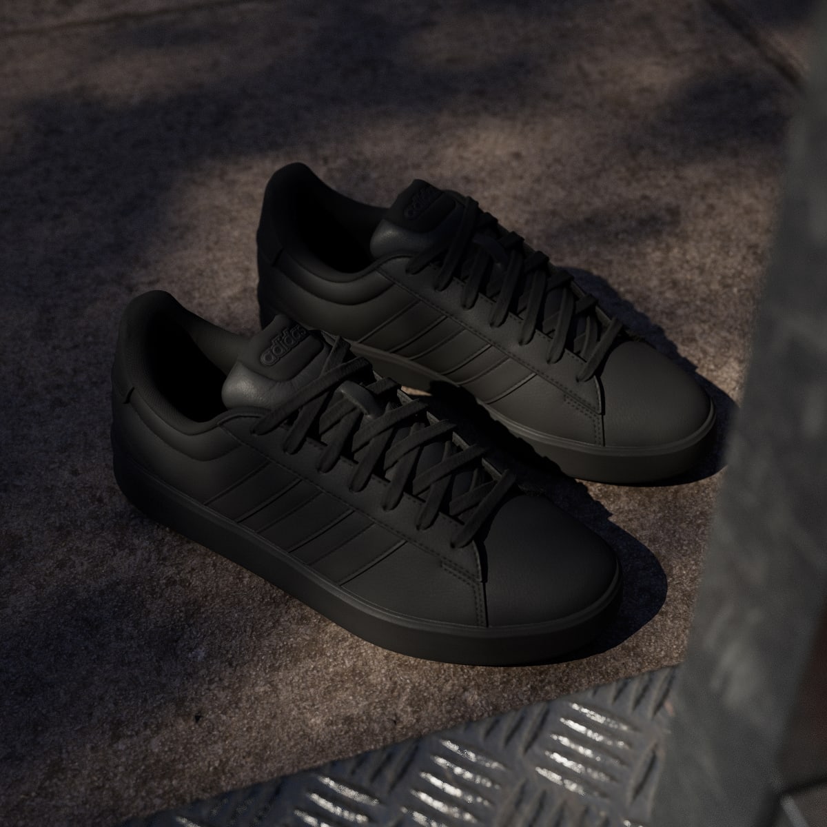 Adidas Men's GRAND COURT 3.0 SHOES - Core Black / Core Black / Carbon - Image 5