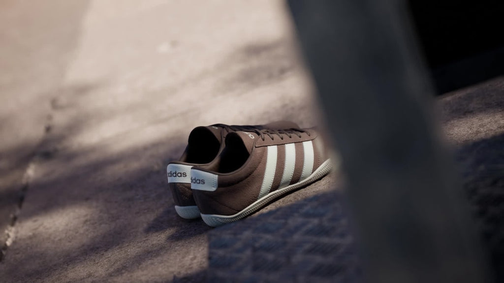 Adidas Women's GRAND COURT LO SHOES - Earth Strata / Off White / Earth Strata - Image 2