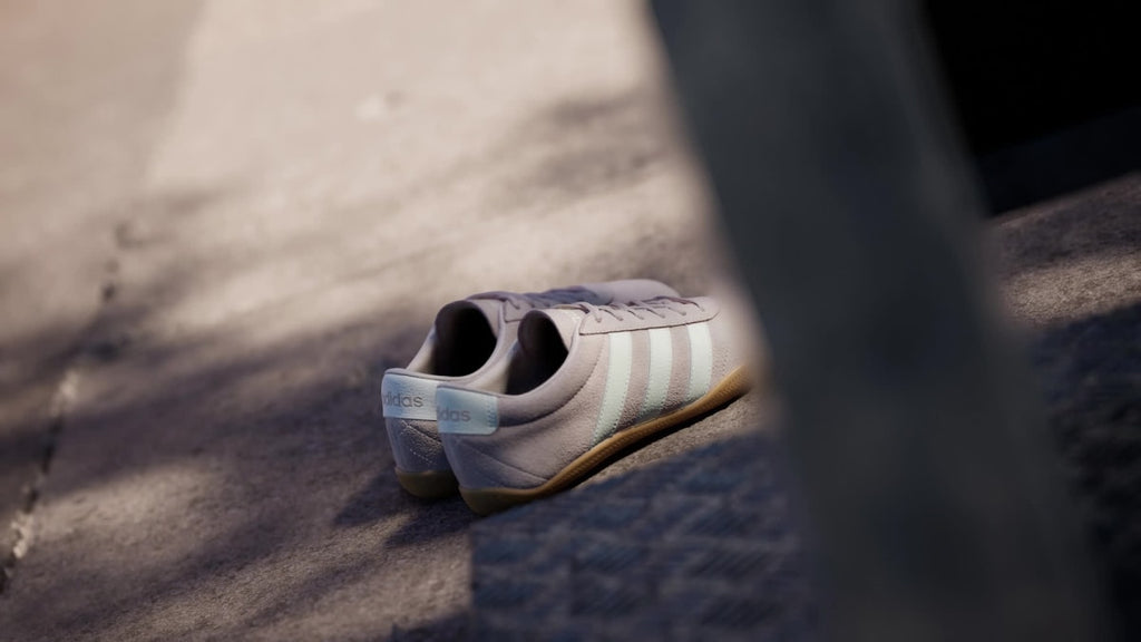Adidas Women's GRAND COURT LO SHOES - Wonder Quartz / Off White / Gum - Image 2