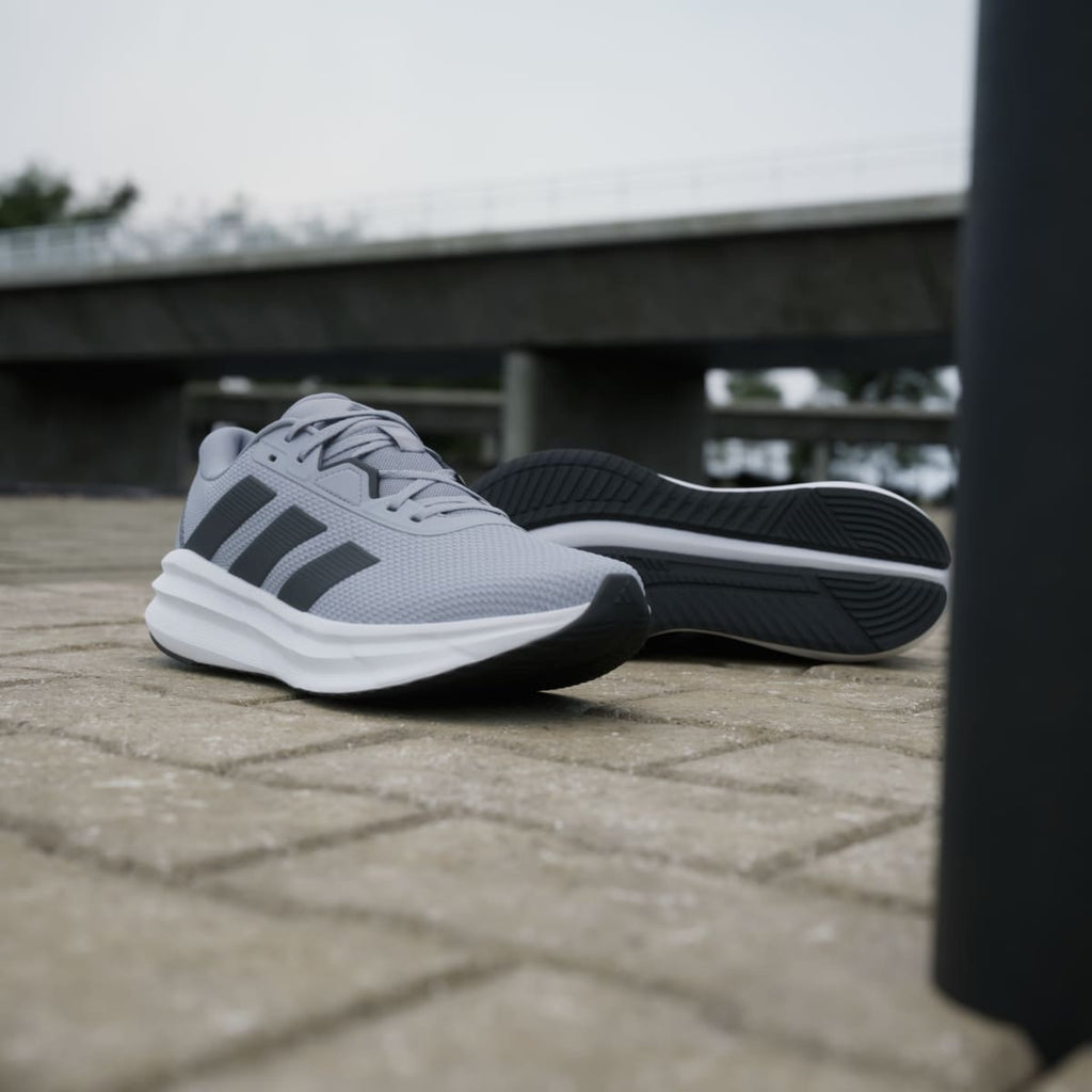 Adidas Men's Galaxy 7 Running Shoes - Halo Silver / Carbon / Core Black - Image 4