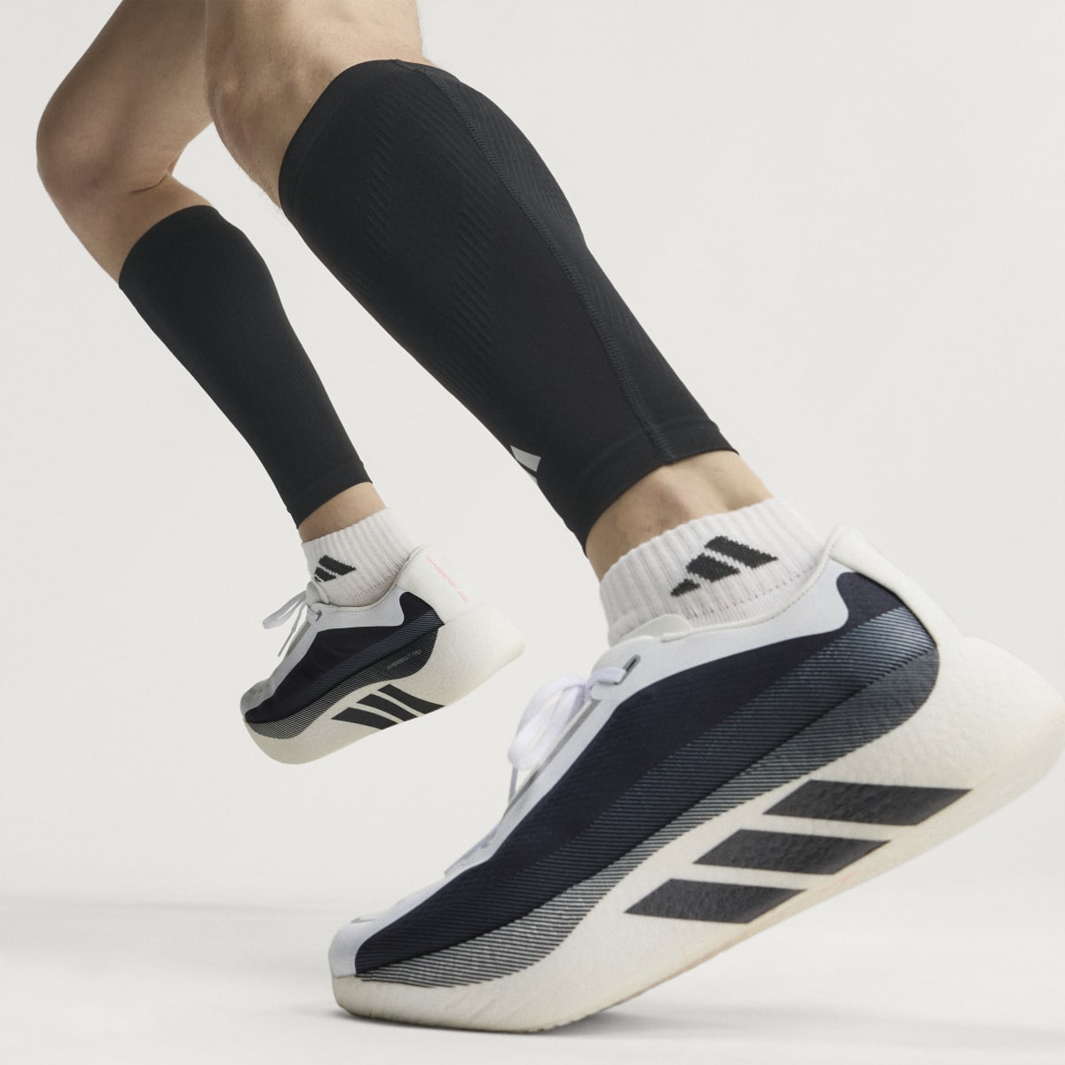 Adidas Men's HYPERBOOST EDGE Running Shoes - Cloud White / Aurora Onix / Solar Turbo - Image 4