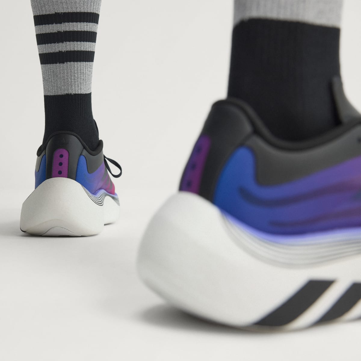 Adidas Men's HYPERBOOST EPHR LT SHOES - Core Black / Lucid Blue / Solar Red - Image 9