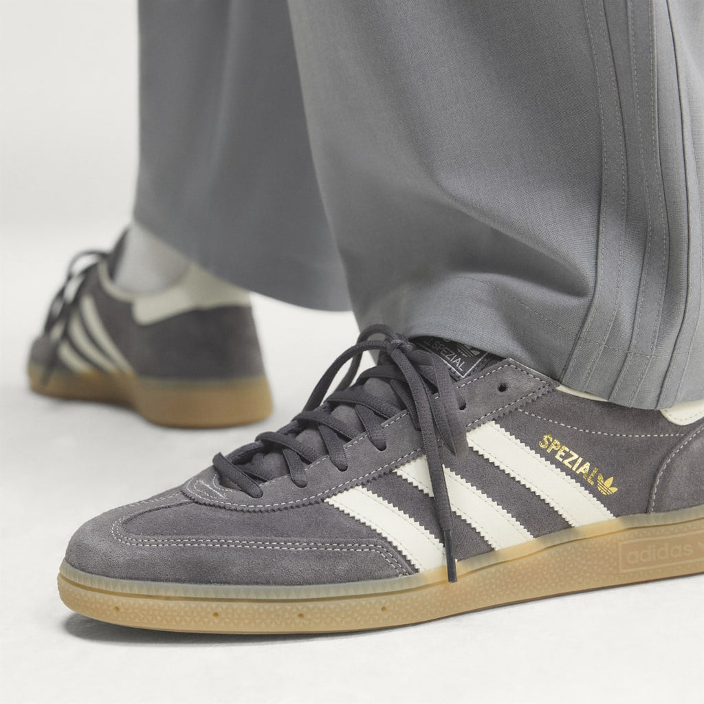 Adidas Women's Handball Spezial Shoes - Grey Strata / Off White / Gum - Image 6
