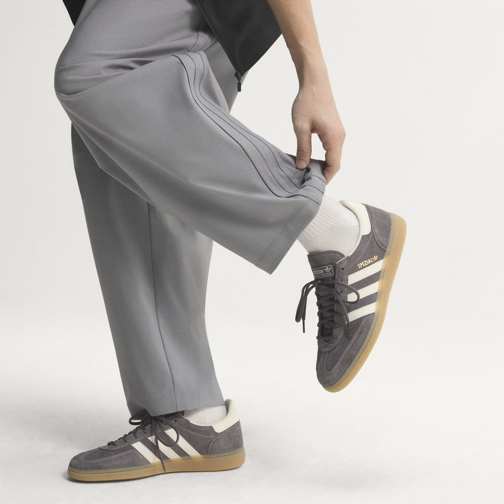 Adidas Women's Handball Spezial Shoes - Grey Strata / Off White / Gum - Image 7