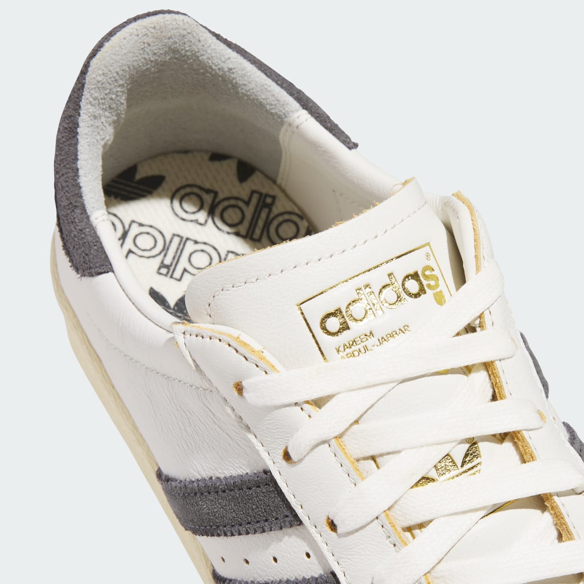 Adidas Men's JABBAR LO SHOES - Cloud White / Utility Black / Warm Vanilla - Image 9