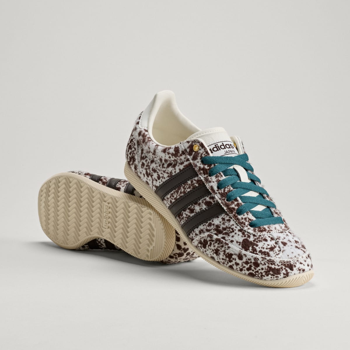 Adidas Women's JAPAN SHOES - Off White / Dark Brown / Gold Metallic - Image 1