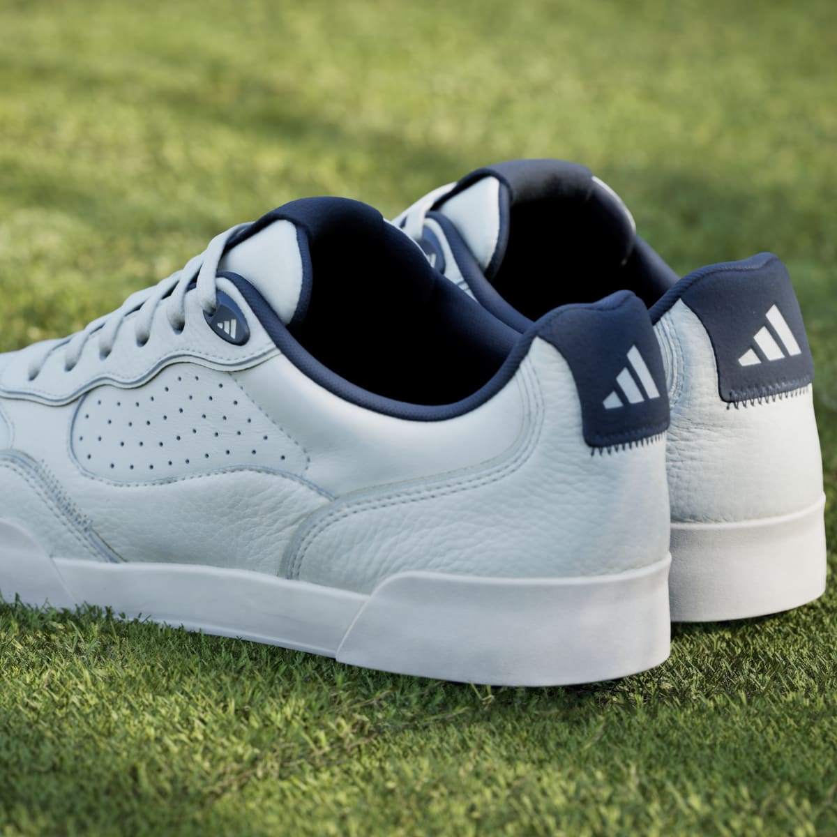 Adidas Men's Retrocross 25 Spikeless Golf Shoes - Off White / Night Indigo / Off White - Image 10