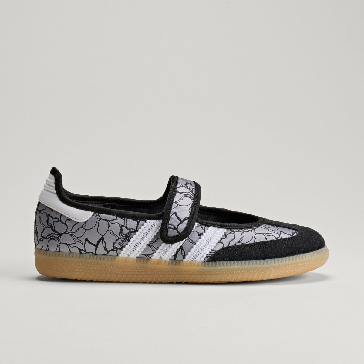 Adidas Women's SAMBA JANE SHOES - Core Black / Cloud White / Gum - Image 2