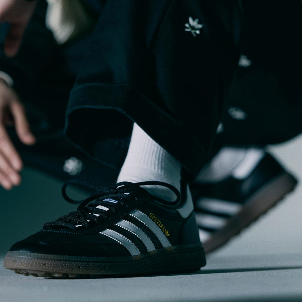 Adidas Men's SPEZIAL SPIKELESS GOLF SHOES - Core Black / Cloud White / Gum - Image 11
