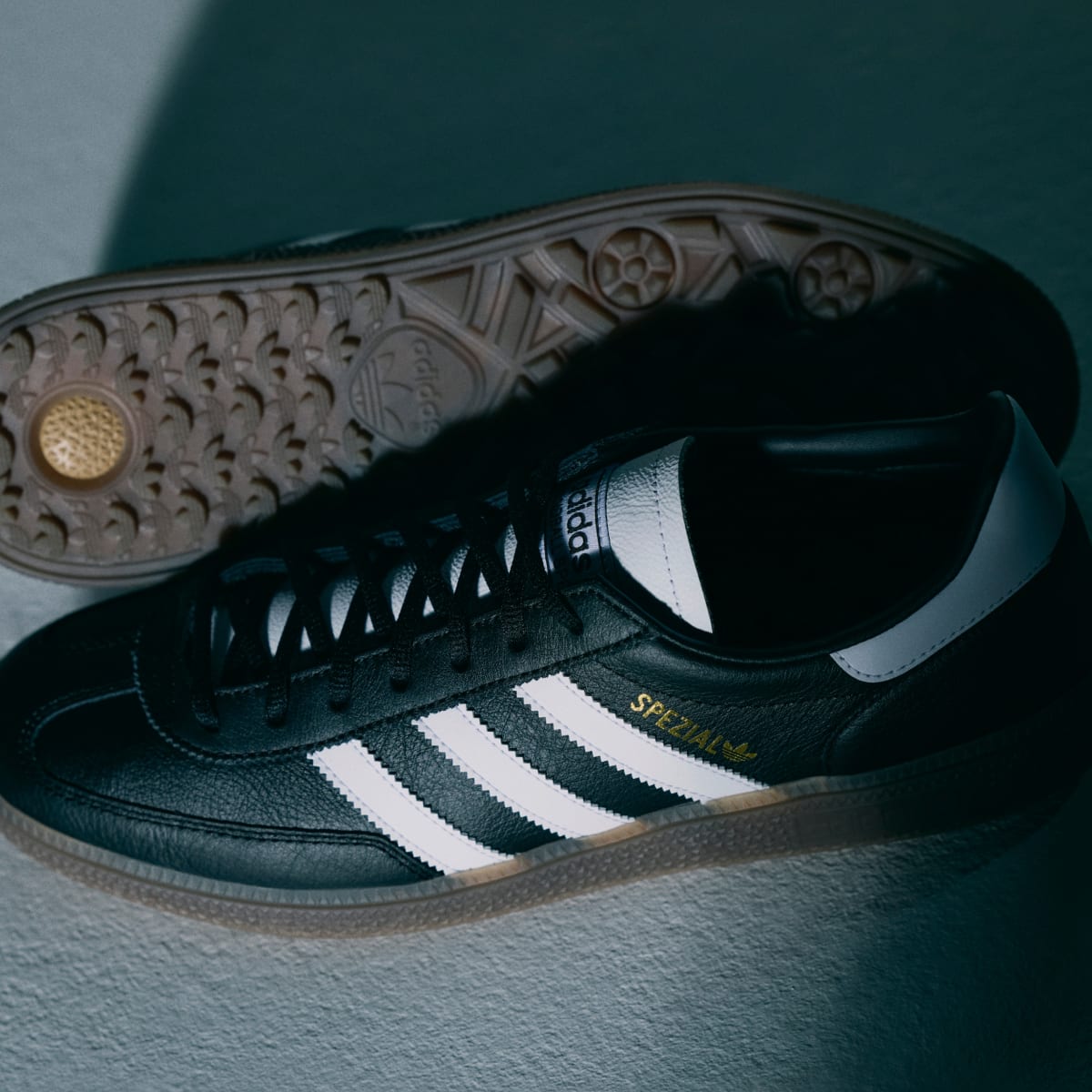 Adidas Men's SPEZIAL SPIKELESS GOLF SHOES - Core Black / Cloud White / Gum - Image 13