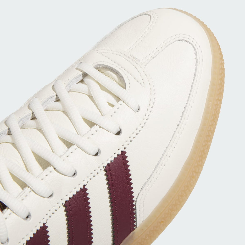 Adidas Women's SPEZIAL SPIKELESS GOLF SHOES - Off White / Maroon / Gum - Image 9