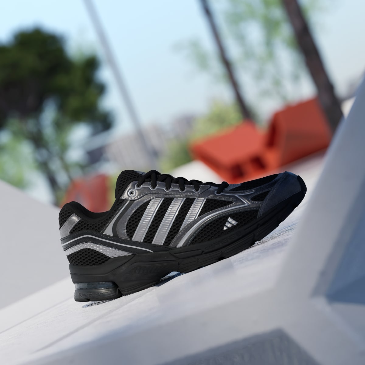 Adidas Men's SPIRITAIN 2000 Shoes - Core Black / Iron Metallic / Matte Silver - Image 3