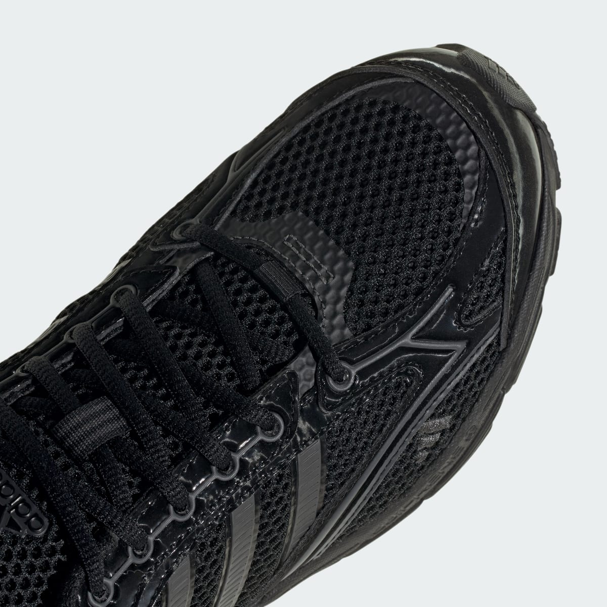 Adidas Men's SPIRITAIN 2000 Shoes - Core Black / Grey Six / Carbon - Image 9