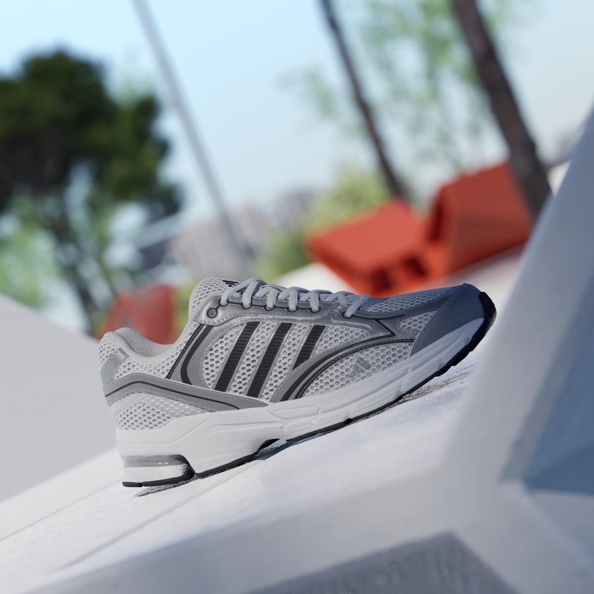 Adidas Men's SPIRITAIN 2000 Shoes - Cloud White / Silver Metallic / Core Black - Image 3