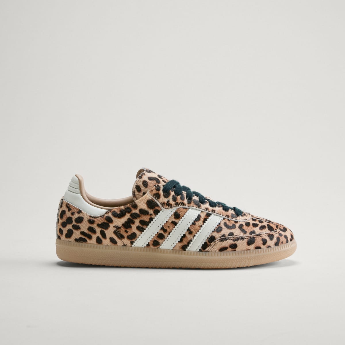 Adidas Women's Samba OG Shoes - Magic Beige / Ivory / Gum - Image 2