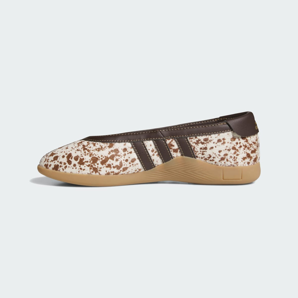 Adidas Women's TAEKWONDO MEI BALLET SHOES - Off White / Dark Brown / Gum - Image 6