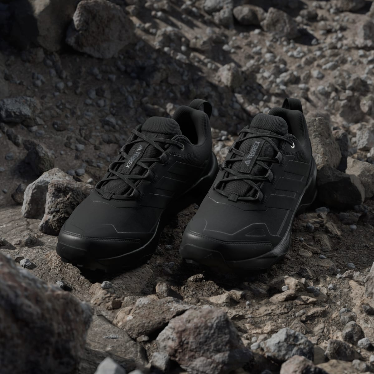 Adidas Men's Terrex Skychaser AX5 GORE-TEX Hiking Shoes - Core Black / Core Black / Carbon - Image 5
