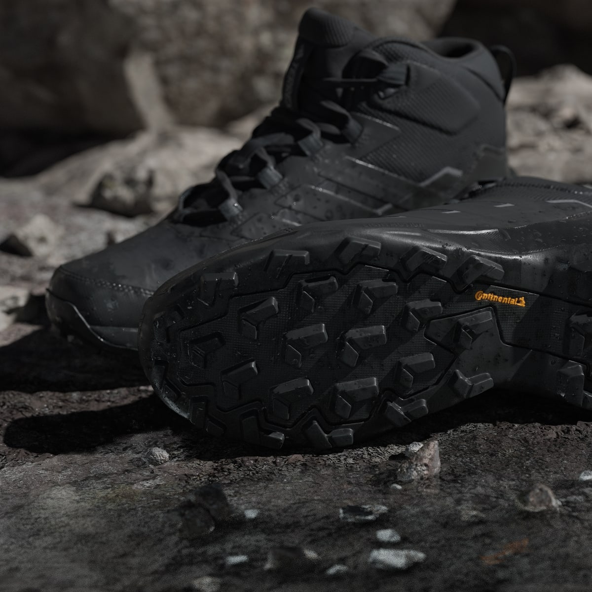 Adidas Men's Terrex Skychaser AX5 Mid GORE-TEX Hiking Shoes - Core Black / Core Black / Carbon - Image 11