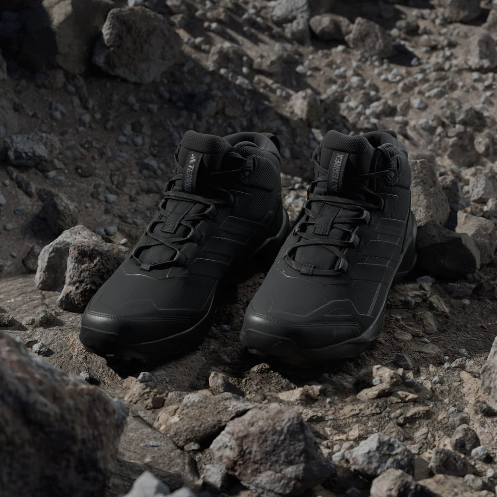Adidas Men's Terrex Skychaser AX5 Mid GORE-TEX Hiking Shoes - Core Black / Core Black / Carbon - Image 5