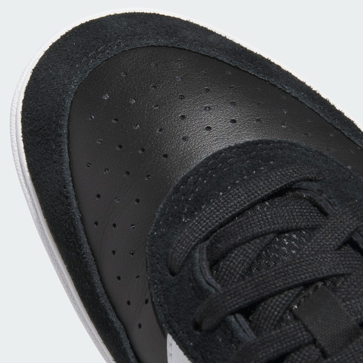 Adidas Men's Tyshawn II Shoes - Core Black / Cloud White / Gum - Image 9