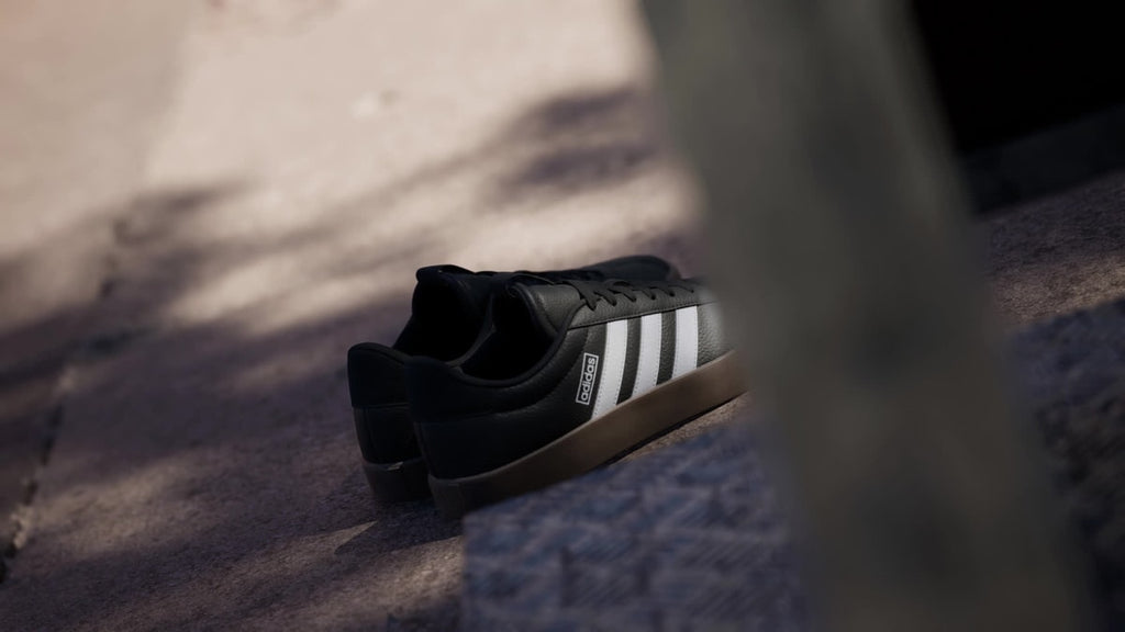 Adidas Men's VL Court 3.0 Shoes - Core Black / Cloud White / Gum - Image 2