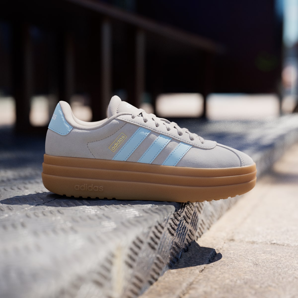 Adidas Women's VL Court Bold Shoes - Wonder Beige / Ice Blue / Gold Metallic - Image 3