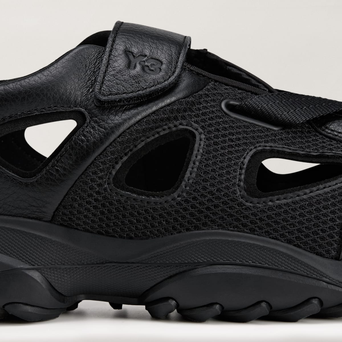 Adidas Men's Y-3 GSG9 SANDAL - Black / Black / Black - Image 8