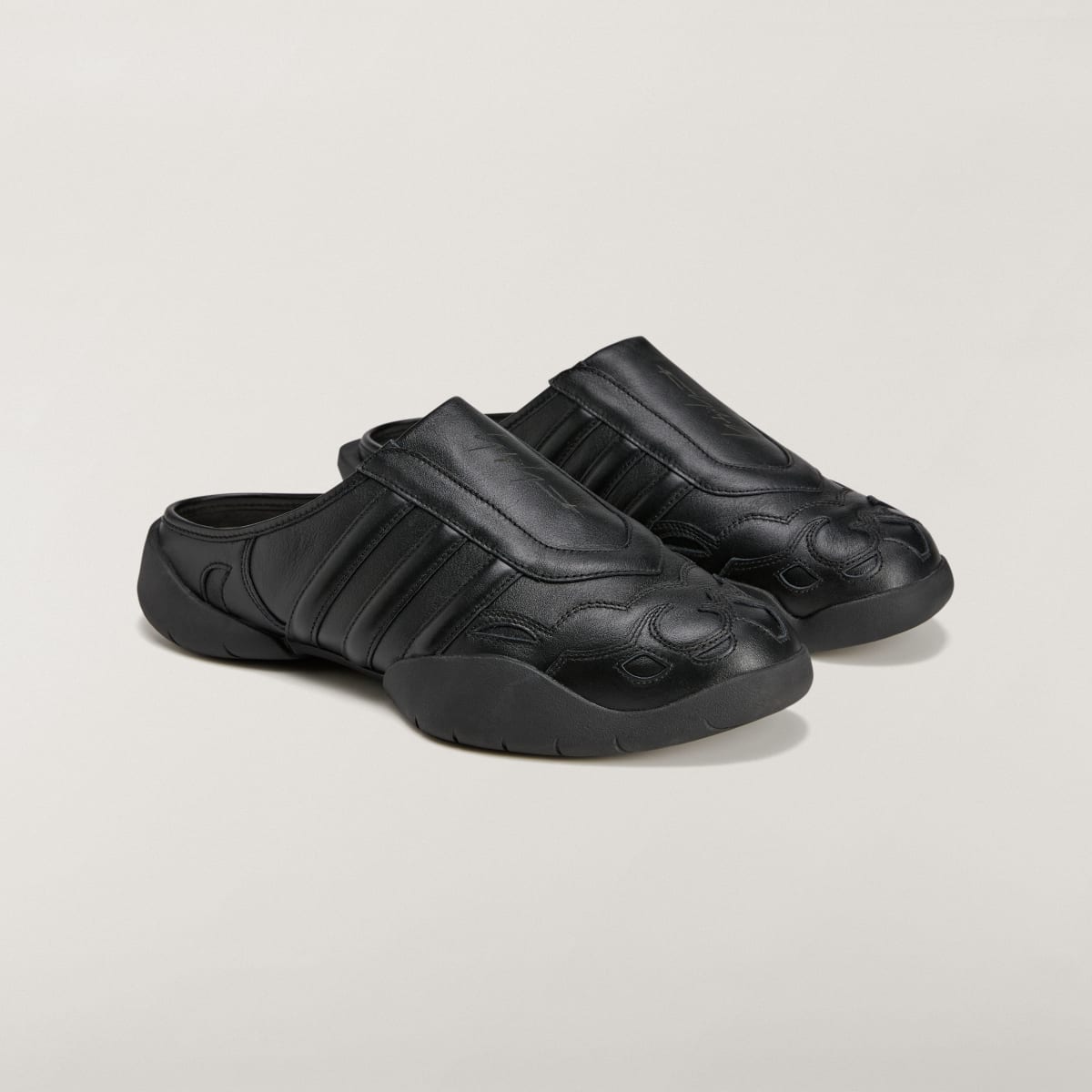 Adidas Men's Y-3 REGU MULE - Black / Black / Black - Image 4