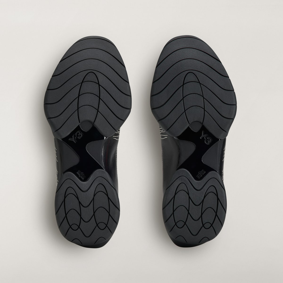 Adidas Women's Y-3 REGU Sneakers - Black / Alumina / Off White - Image 4