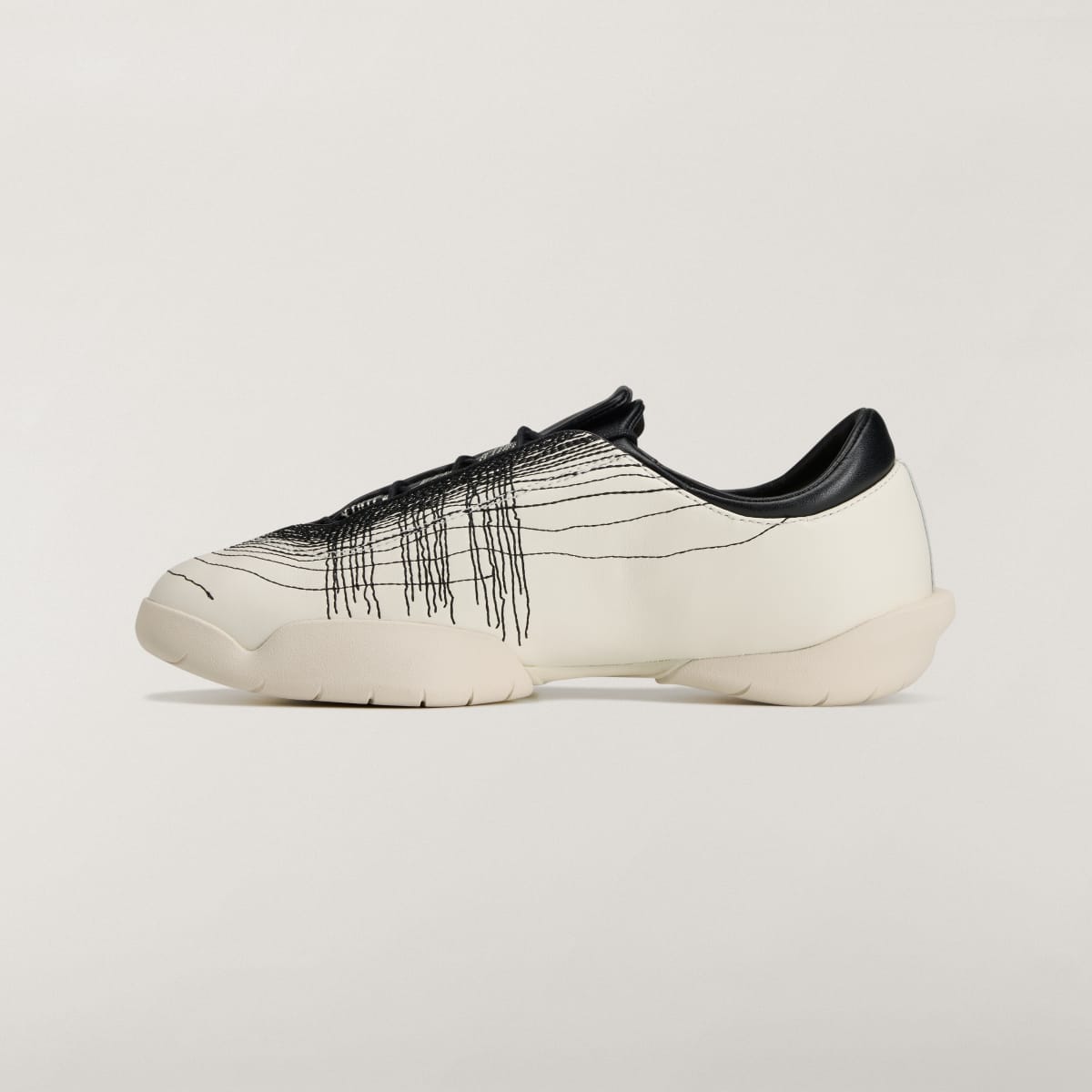 Adidas Men's Y-3 REGU Trainers - Off White / Black / Alumina - Image 7