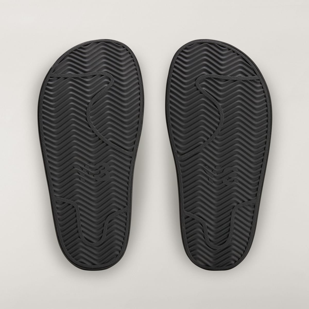 Adidas Men's Y-3 SLIDE - Black / Black / Black - Image 3