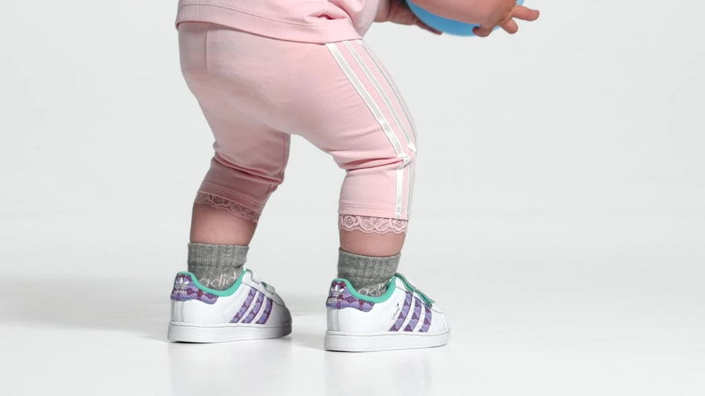 Adidas Kids' adidas Disney Princess SUPERSTAR II COMFORT CLOSURE SHOES - Cloud White / Supplier Colour / Gold Metallic - Image 2